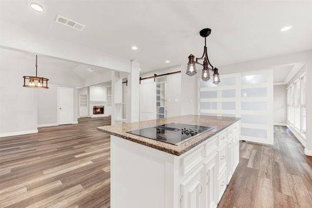 16801 Thomas Chapel Drive, Dallas, TX 75248