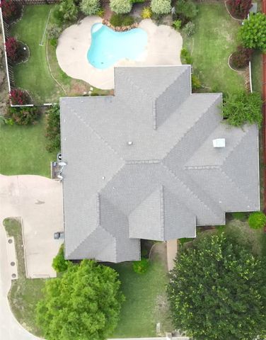 901 Spanish Bay Drive, Burleson, TX 76028