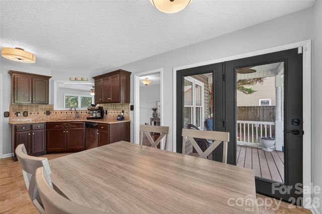 2 Hunters Creek Lane, Granite Falls, NC 28630