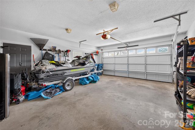 2 Hunters Creek Lane, Granite Falls, NC 28630