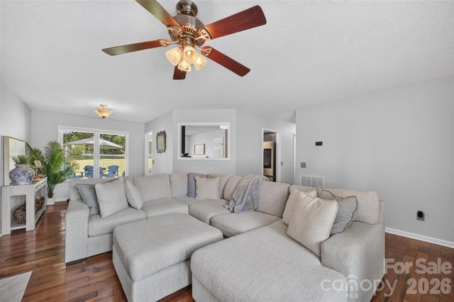 2 Hunters Creek Lane, Granite Falls, NC 28630