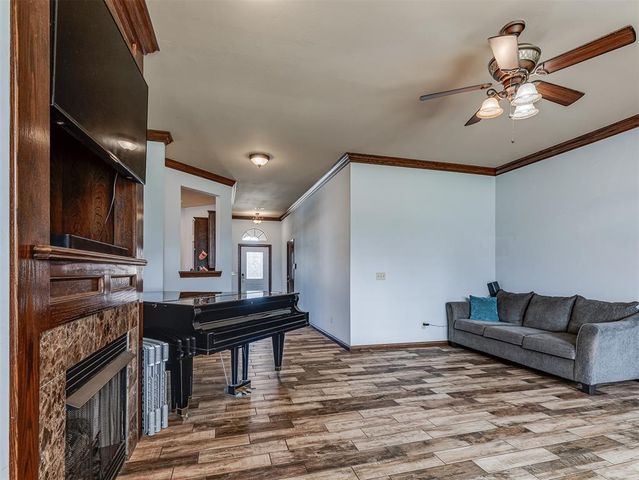 1138 Fox Run Lane, Blanchard, OK 73010