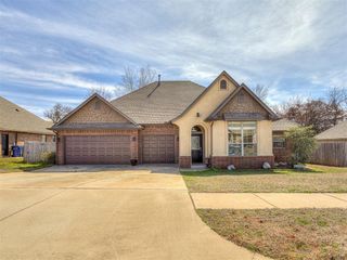 1138 Fox Run Lane, Blanchard, OK 73010