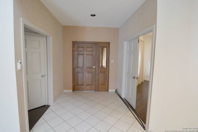 7711 Terra Manor, Boerne, TX 78015