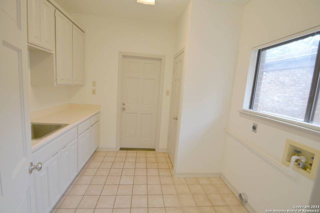 7711 Terra Manor, Boerne, TX 78015