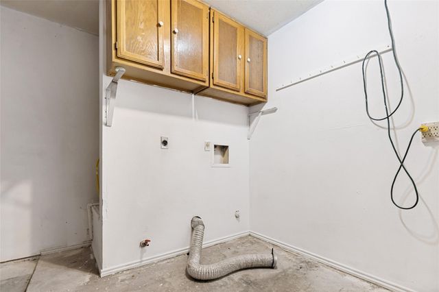 1009 Canyon Springs Drive, La Porte, TX 77571