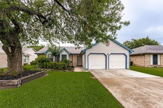1009 Canyon Springs Drive, La Porte, TX 77571