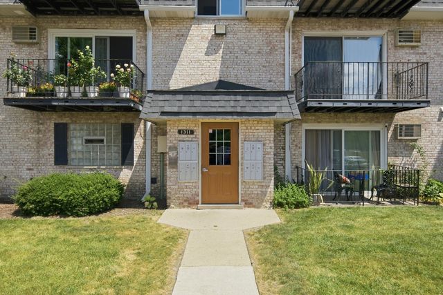 1311 N Baldwin Court 3A, Palatine, IL 60074