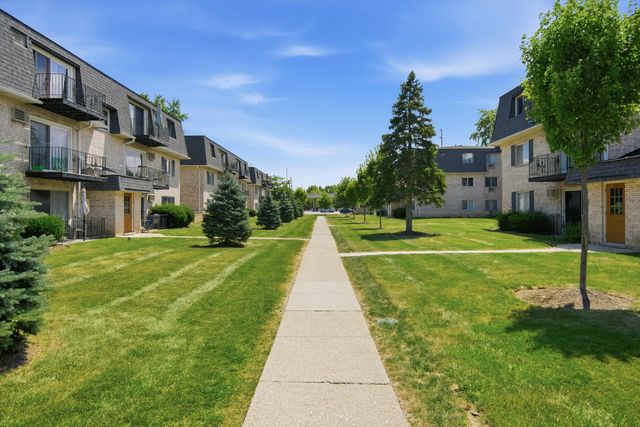 1311 N Baldwin Court 3A, Palatine, IL 60074