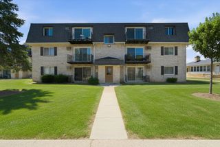 1311 N Baldwin Court 3A, Palatine, IL 60074