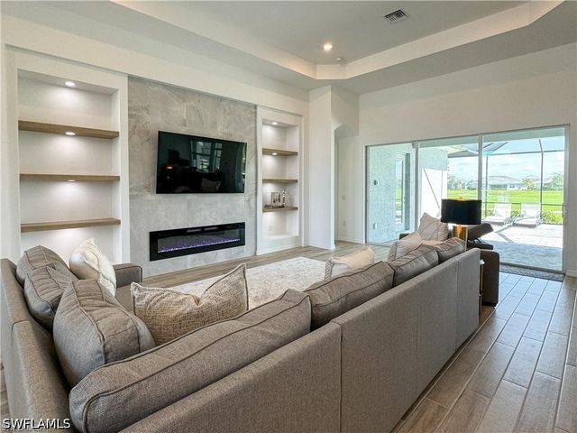 6082 Artisan CT, Ave Maria, FL 34142