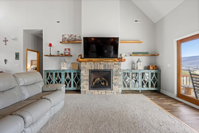300 Skyhigh Drive, Dunlap, TN 37327