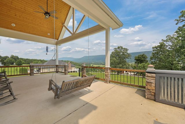 300 Skyhigh Drive, Dunlap, TN 37327