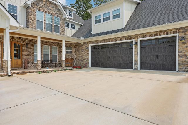 300 Skyhigh Drive, Dunlap, TN 37327