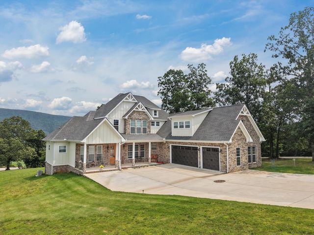 300 Skyhigh Drive, Dunlap, TN 37327