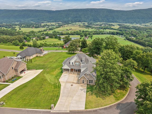 300 Skyhigh Drive, Dunlap, TN 37327