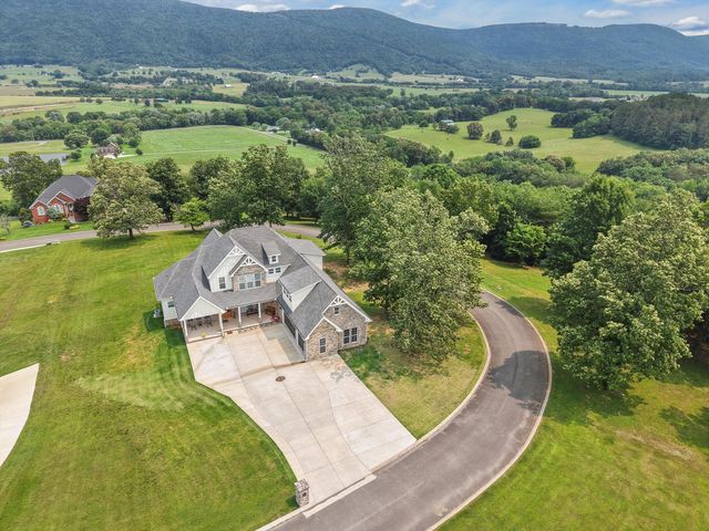 300 Skyhigh Drive, Dunlap, TN 37327