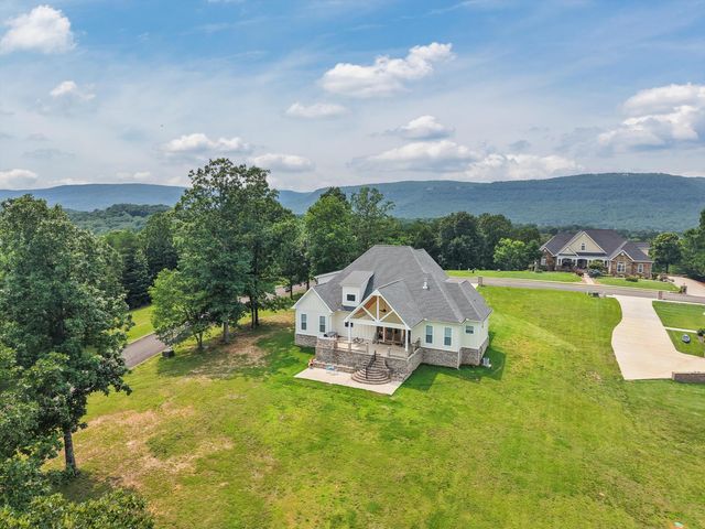 300 Skyhigh Drive, Dunlap, TN 37327