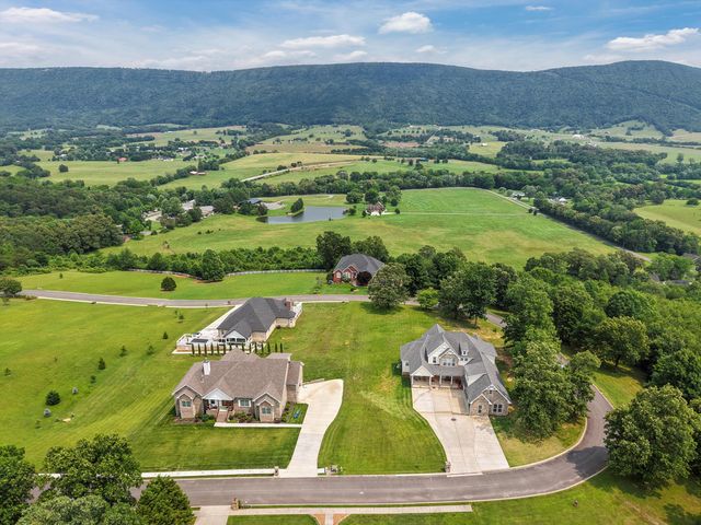 300 Skyhigh Drive, Dunlap, TN 37327