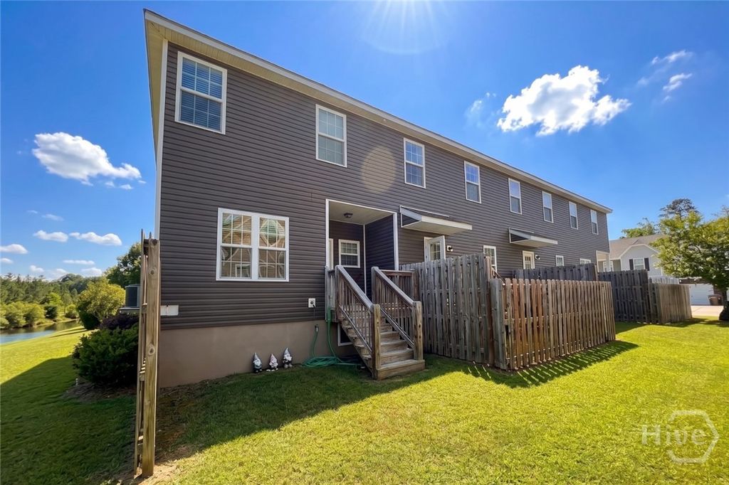Image 2 of property listing at 175 Horizon Lane, Richmond Hill, GA 31324