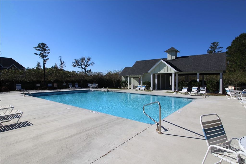 Image 3 of property listing at 175 Horizon Lane, Richmond Hill, GA 31324