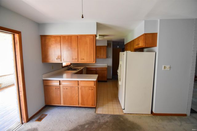 5721 Twickingham Court, Evansville, IN 47711