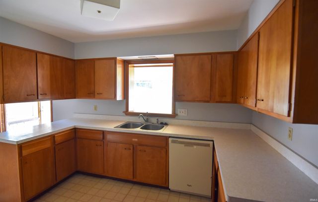 5721 Twickingham Court, Evansville, IN 47711