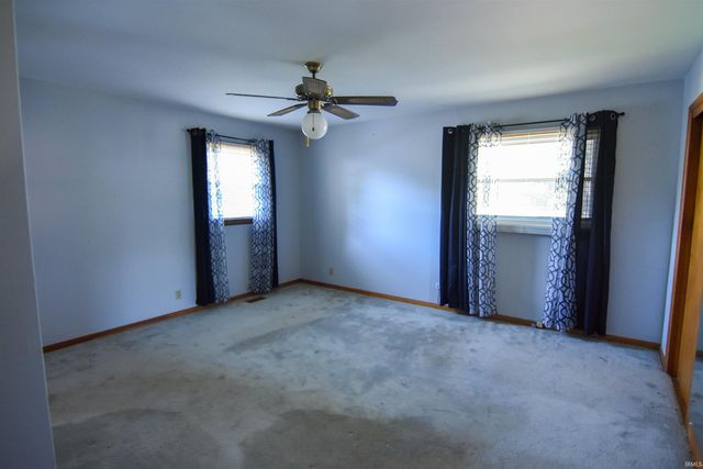 5721 Twickingham Court, Evansville, IN 47711