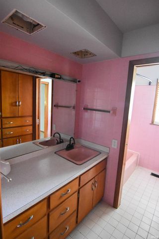 5721 Twickingham Court, Evansville, IN 47711