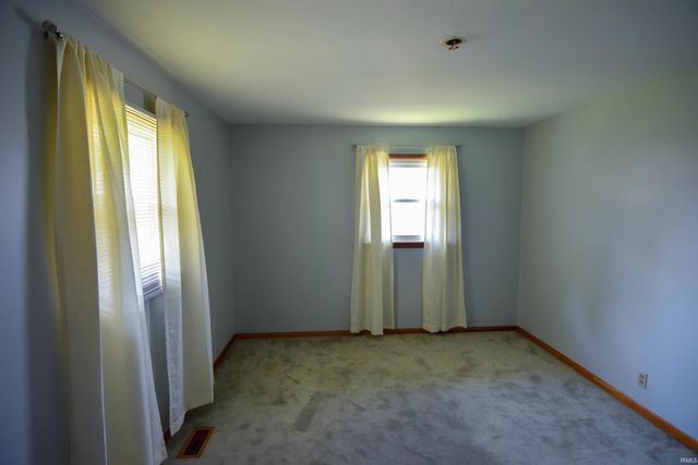 5721 Twickingham Court, Evansville, IN 47711