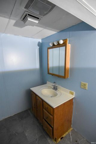 5721 Twickingham Court, Evansville, IN 47711
