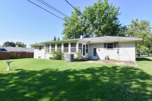 5721 Twickingham Court, Evansville, IN 47711