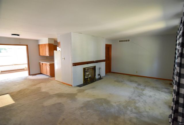 5721 Twickingham Court, Evansville, IN 47711