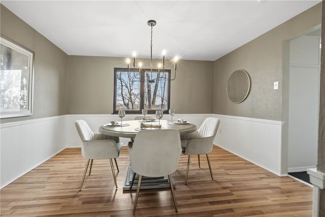 1253 Earlford Dr, Whitehall, PA 15227