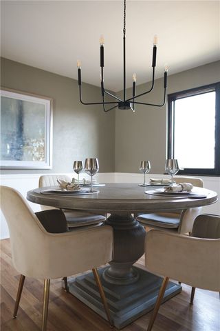 1253 Earlford Dr, Whitehall, PA 15227