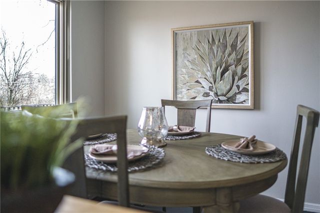 1253 Earlford Dr, Whitehall, PA 15227