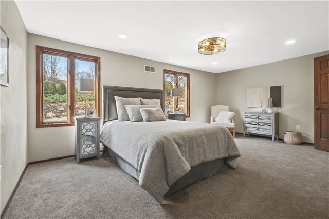 1253 Earlford Dr, Whitehall, PA 15227