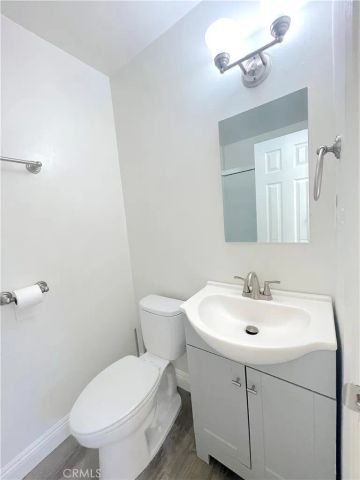 2115 Placentia Avenue 4, Costa Mesa, CA 92627