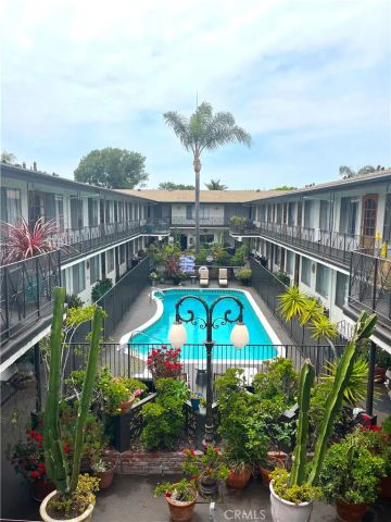 2115 Placentia Avenue 4, Costa Mesa, CA 92627