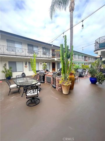 2115 Placentia Avenue 4, Costa Mesa, CA 92627