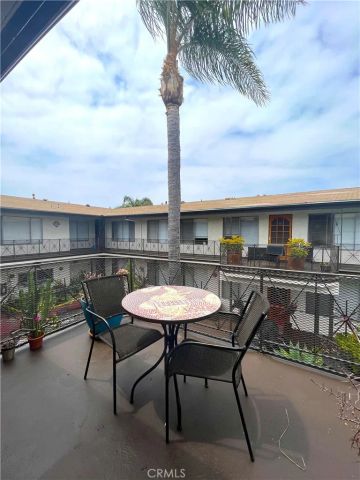 2115 Placentia Avenue 4, Costa Mesa, CA 92627