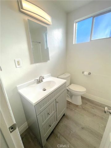 2115 Placentia Avenue 4, Costa Mesa, CA 92627