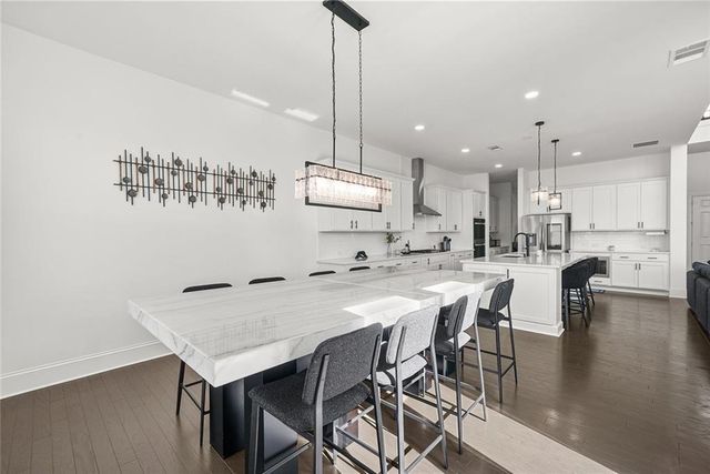 237 Tillman Pass, Woodstock, GA 30188