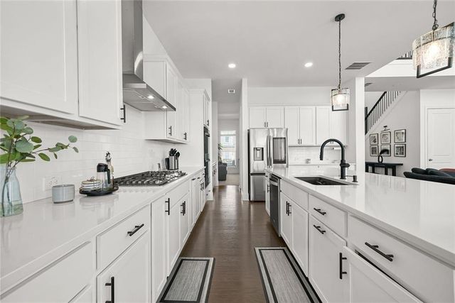 237 Tillman Pass, Woodstock, GA 30188