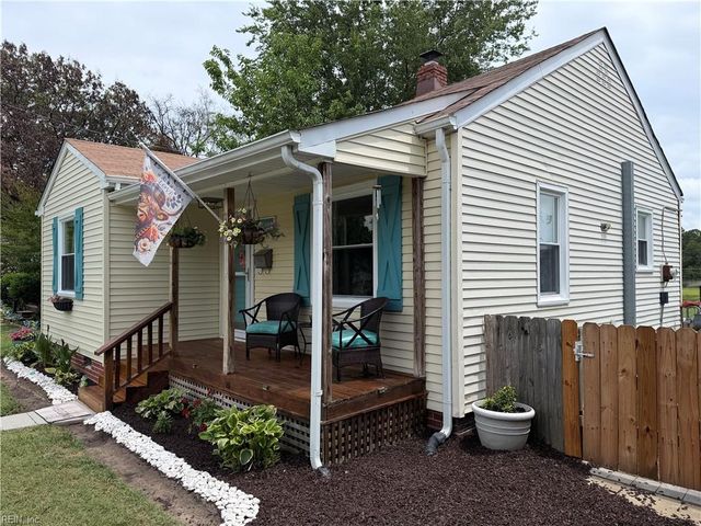 32 Foxgrape RD, Portsmouth, VA 23701