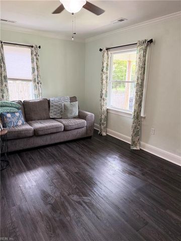 32 Foxgrape RD, Portsmouth, VA 23701