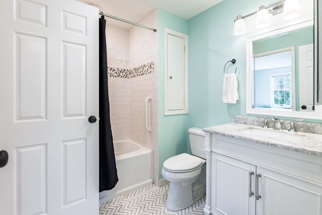 40 Norwich Meadows Dr Unit 10, Norwich, VT 05055