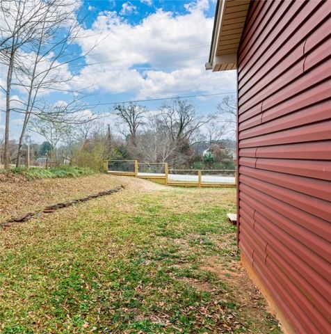 109 S Laurel Street, Walhalla, SC 29691