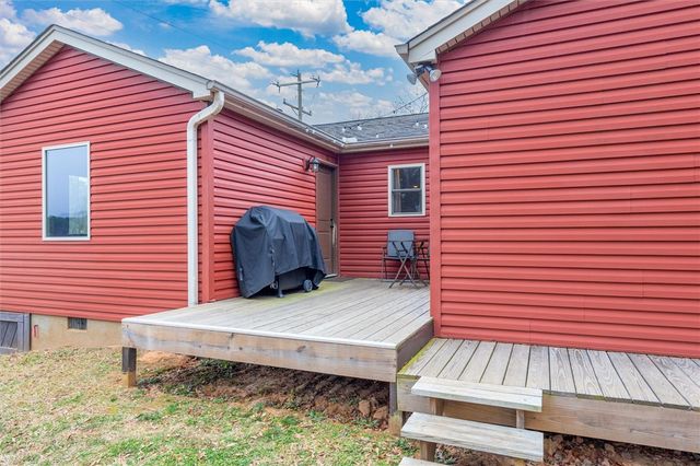 109 S Laurel Street, Walhalla, SC 29691