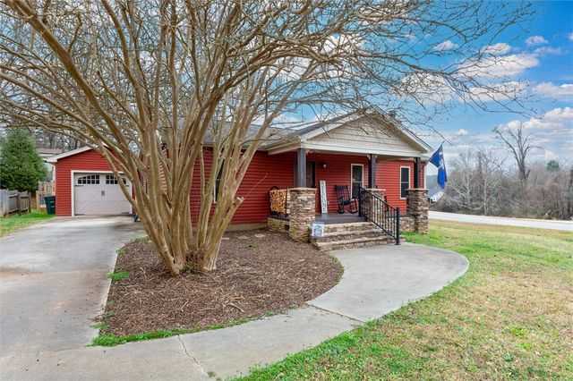 109 S Laurel Street, Walhalla, SC 29691